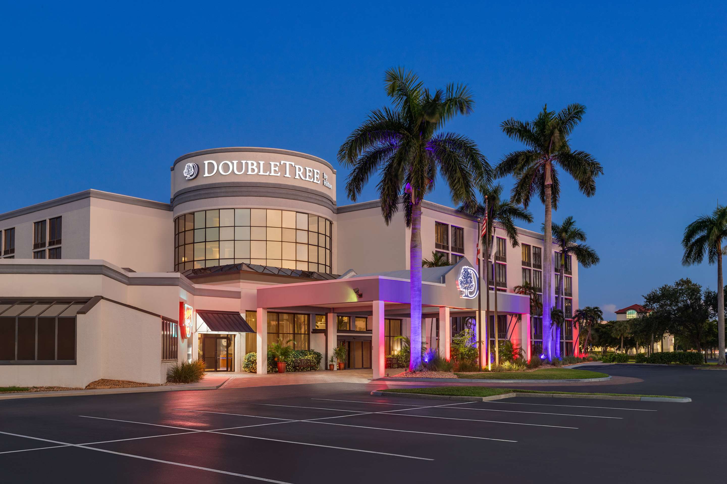 Exterior | Doubletree by Hilton Fort Myers at Bell Tower Shops