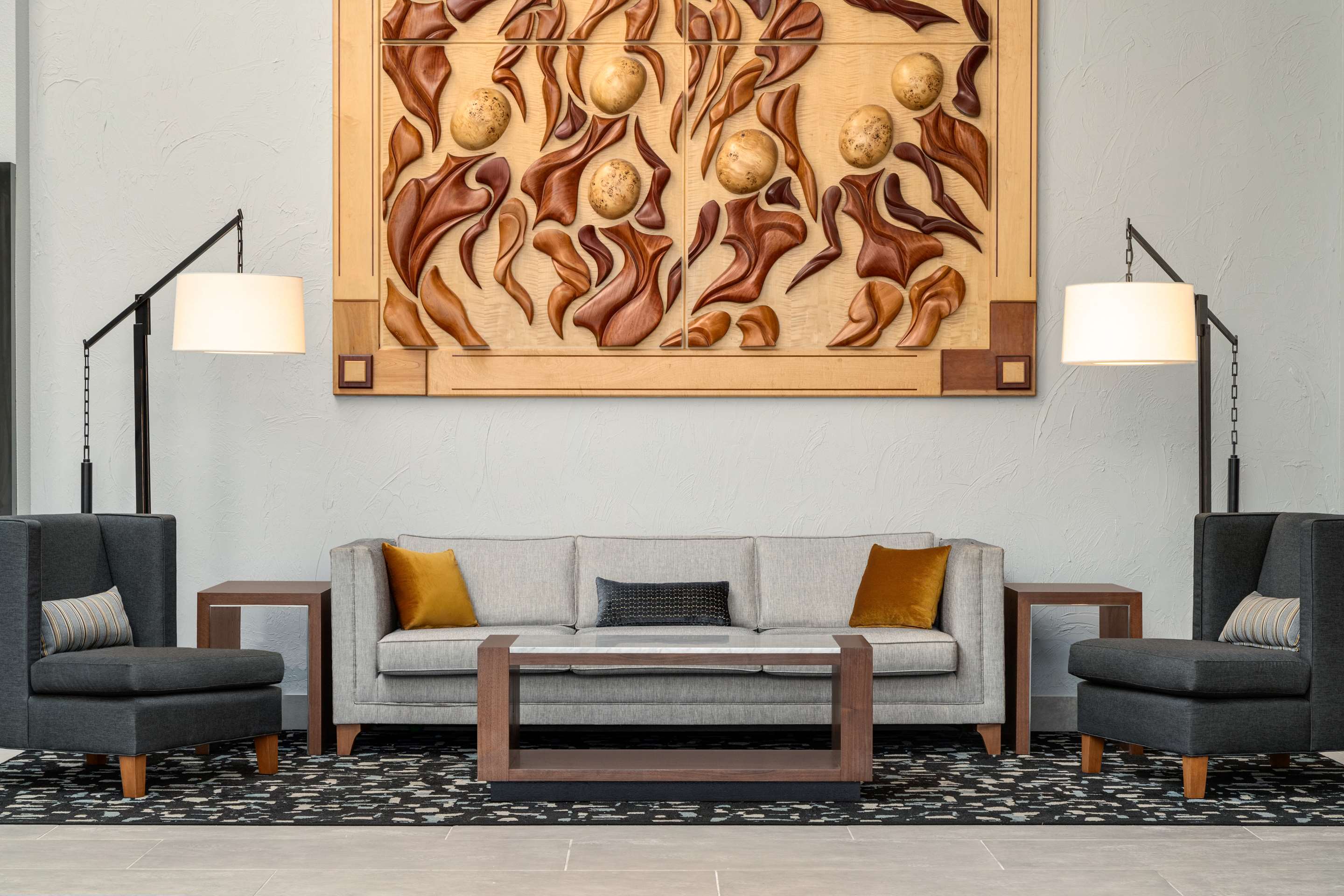 Lobby | Doubletree by Hilton Fort Myers at Bell Tower Shops