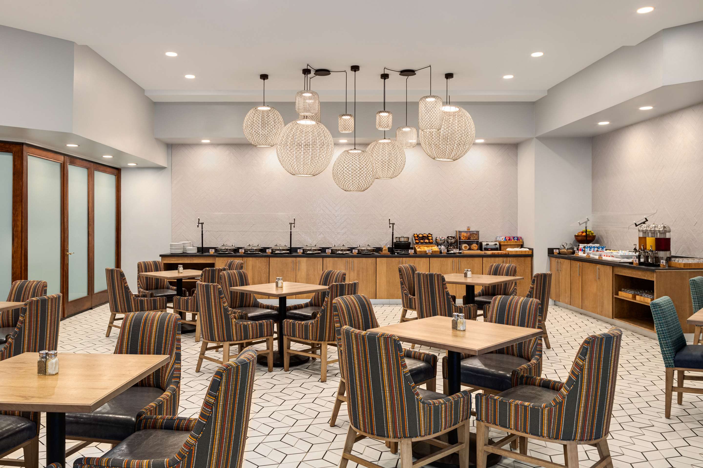 Breakfast Area | Doubletree by Hilton Fort Myers at Bell Tower Shops