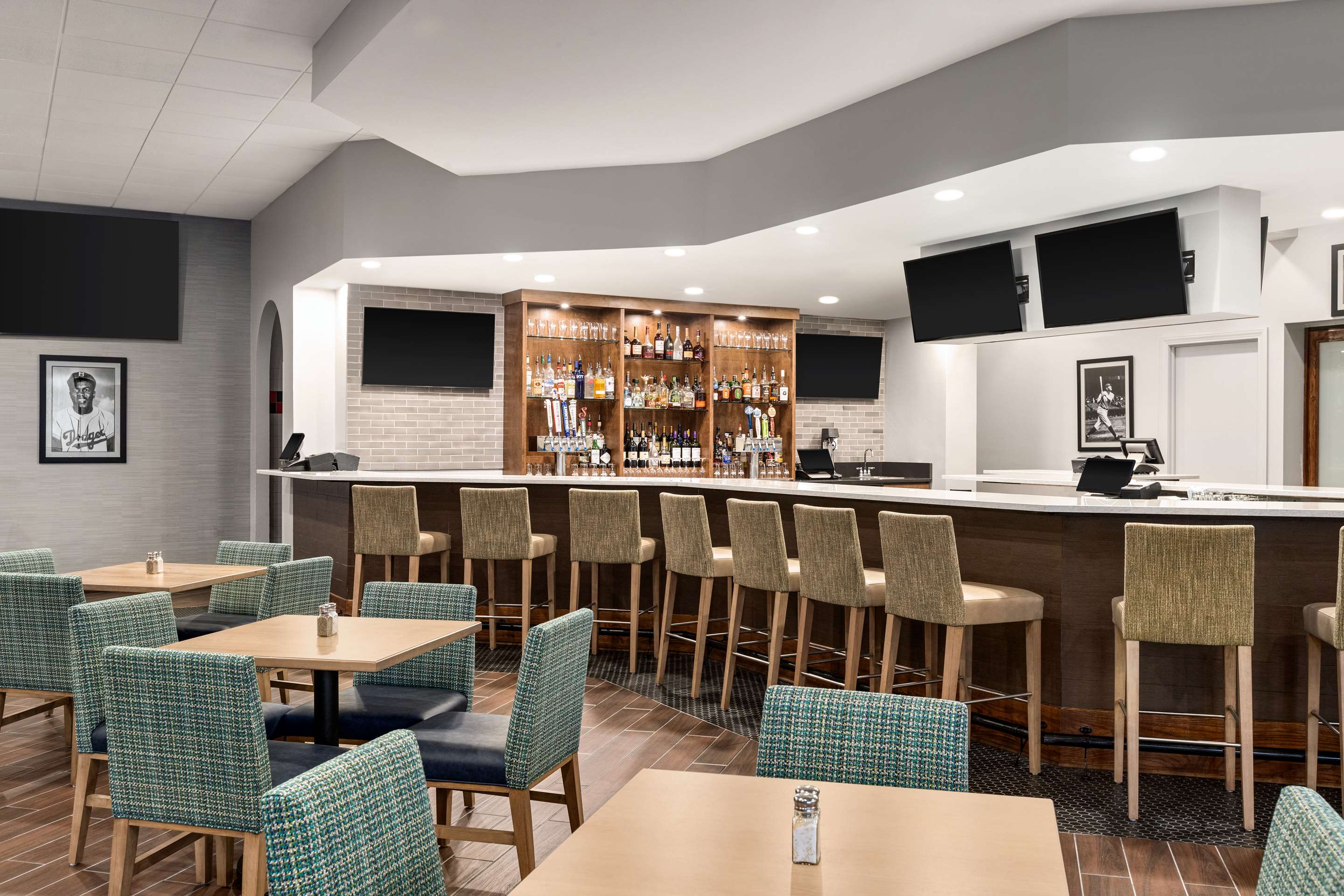 BarLounge | Doubletree by Hilton Fort Myers at Bell Tower Shops