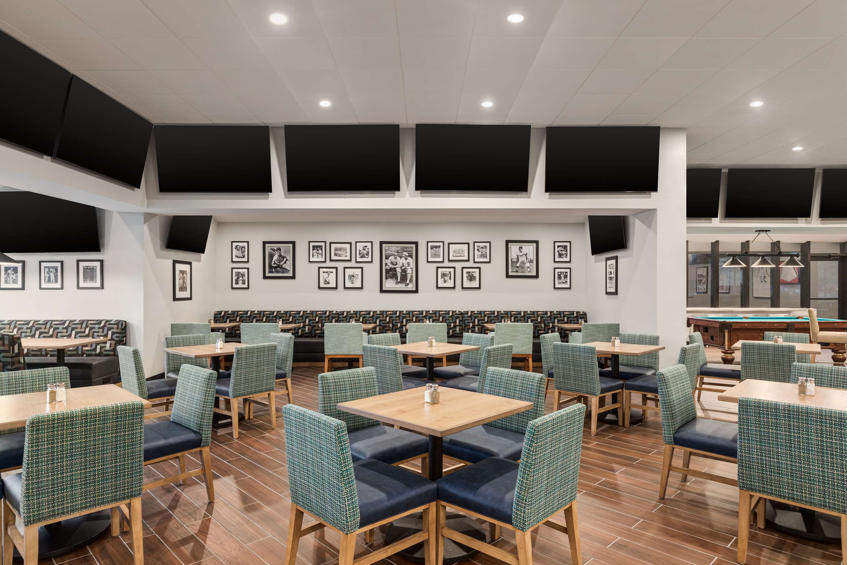 BarLounge | Doubletree by Hilton Fort Myers at Bell Tower Shops