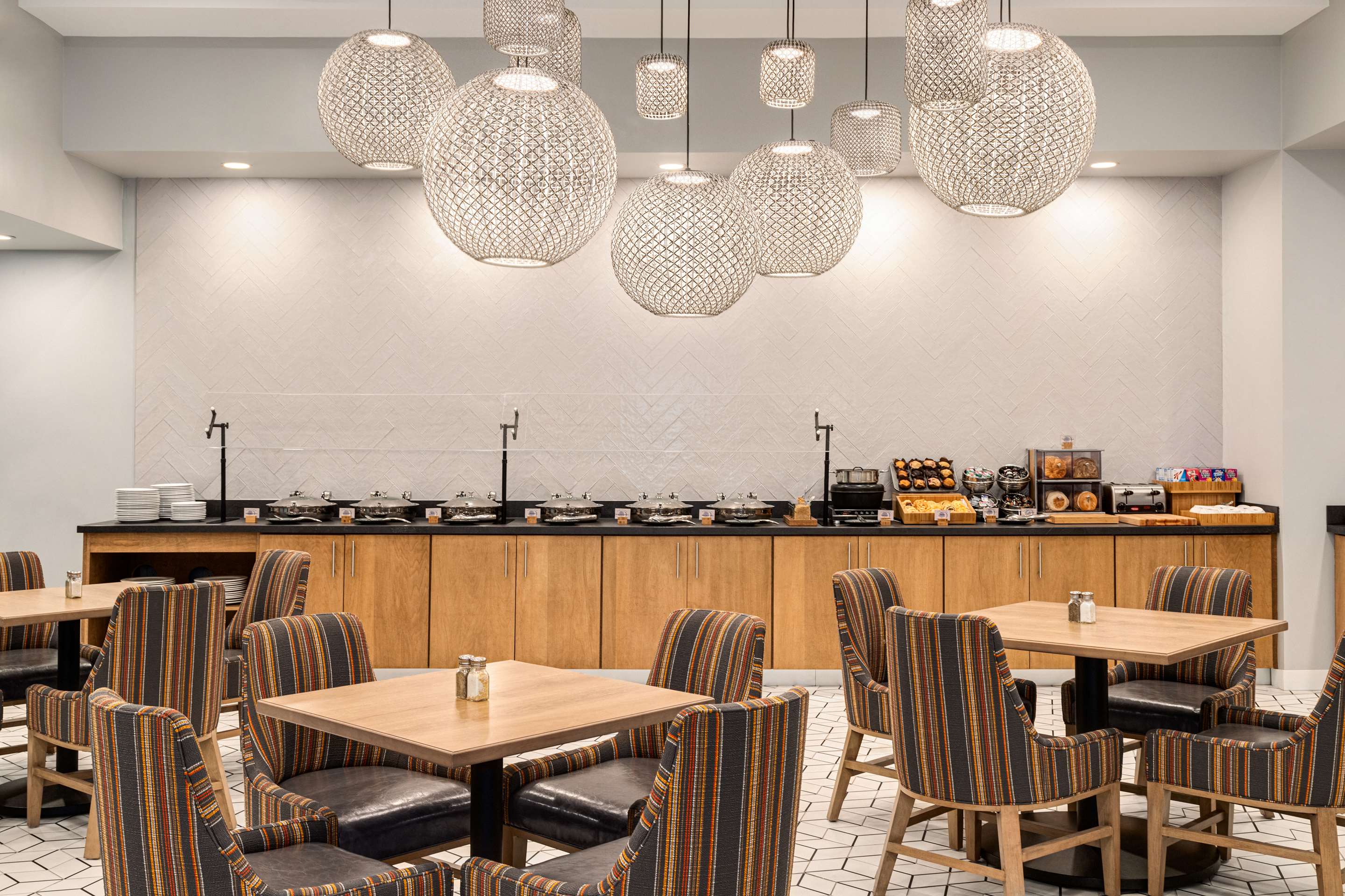 Breakfast Area | Doubletree by Hilton Fort Myers at Bell Tower Shops