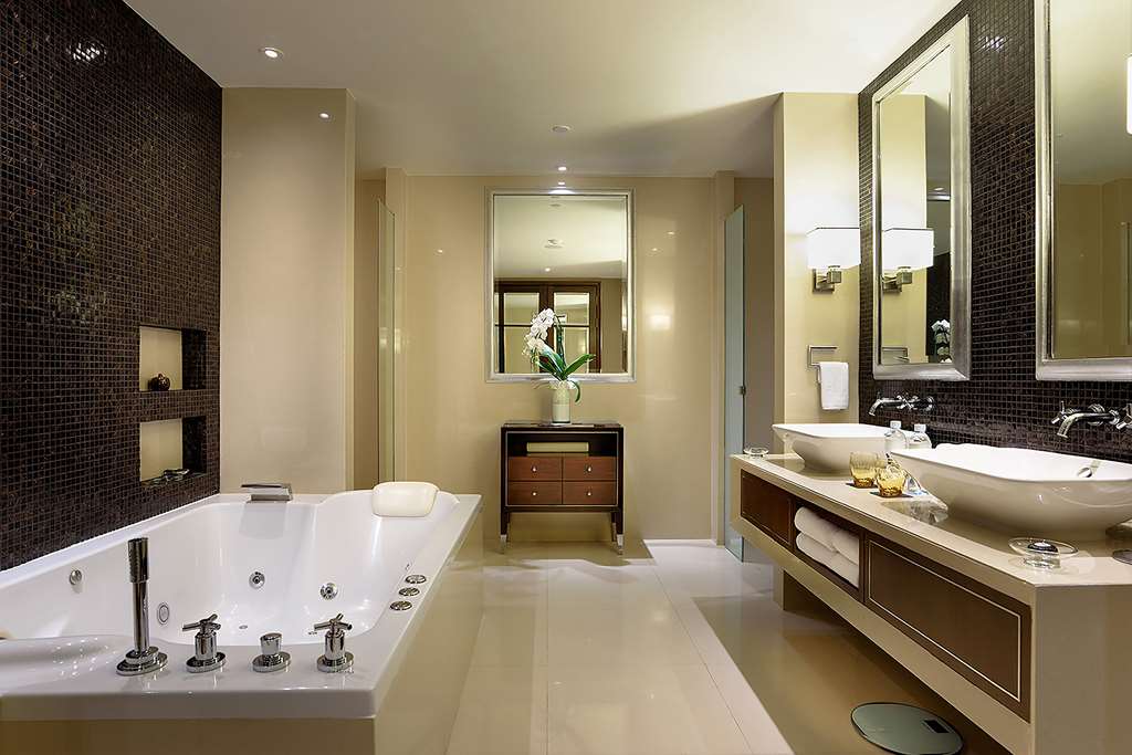 Hilton Bangkok Grande Asoke Room Type - KING PRES 2 BEDRM SUITE