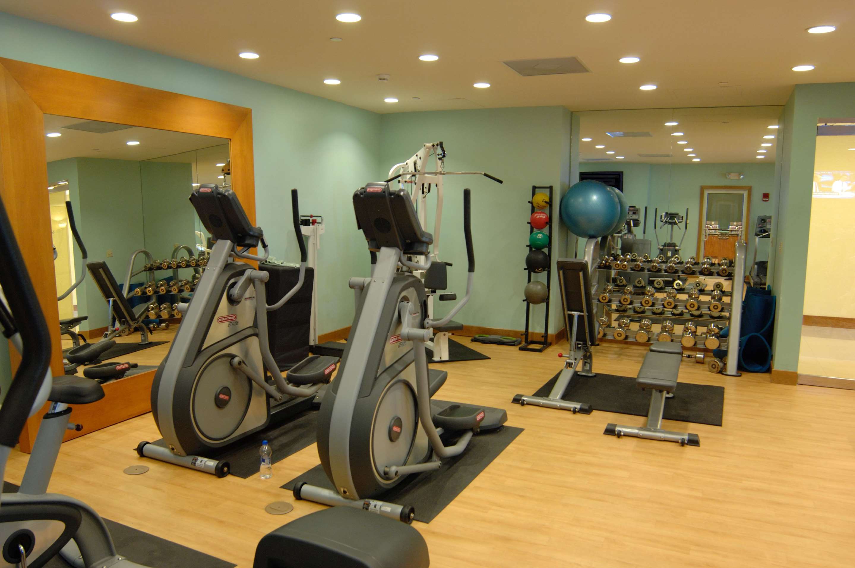Health club fitness center gym | Hilton Beachfront Resort & Spa Hilton Head Island