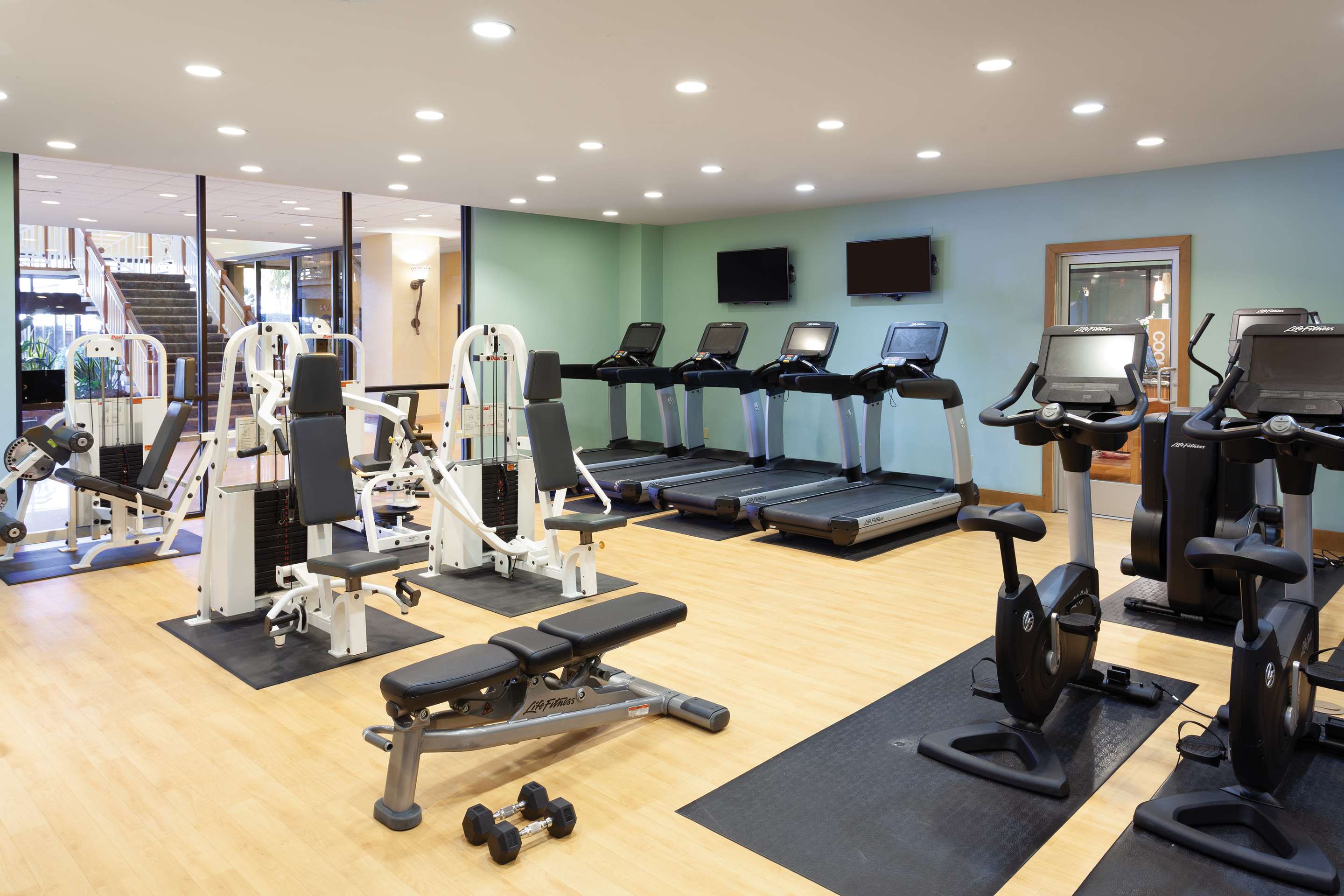 Health club fitness center gym | Hilton Beachfront Resort & Spa Hilton Head Island