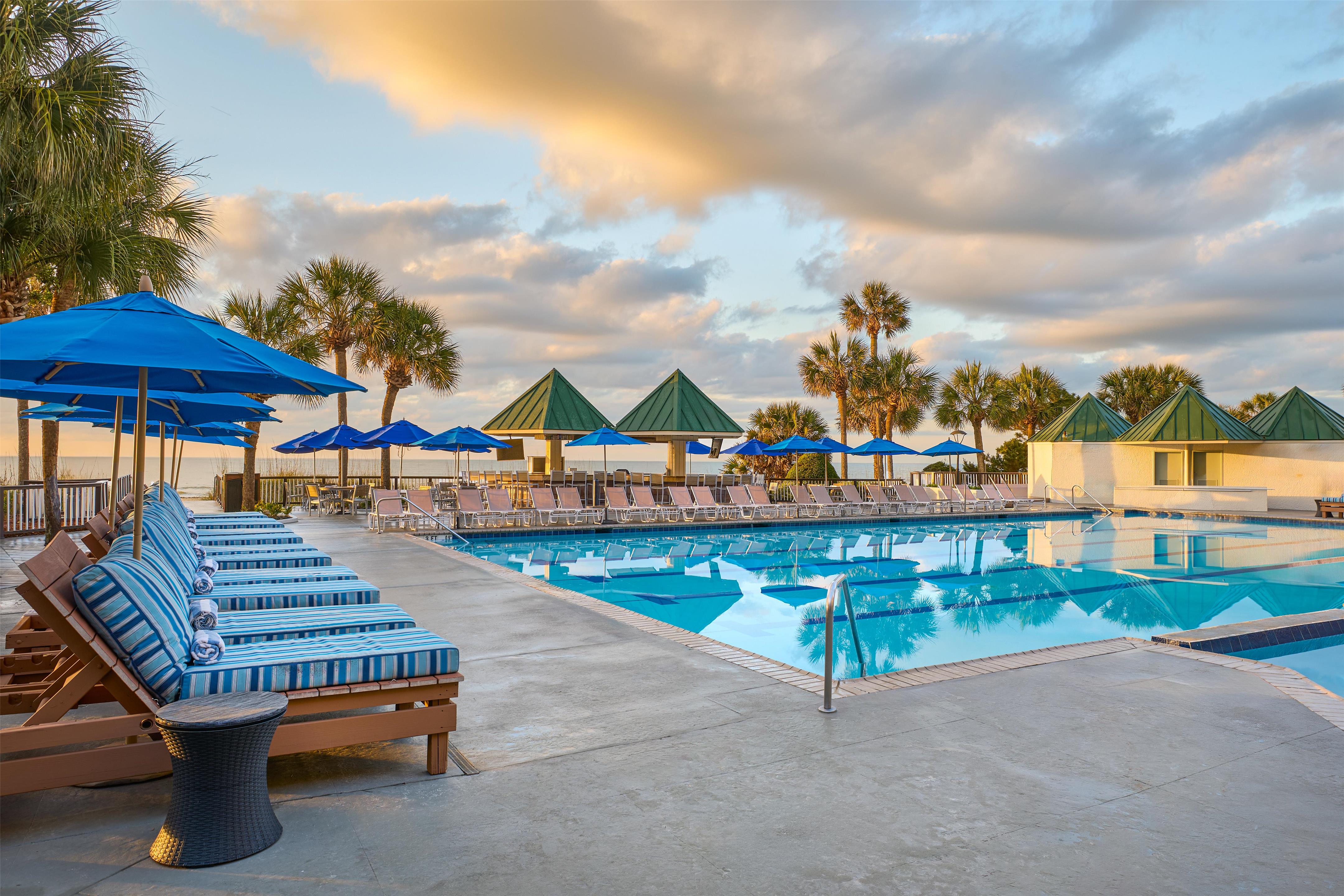 Pool | Hilton Beachfront Resort & Spa Hilton Head Island