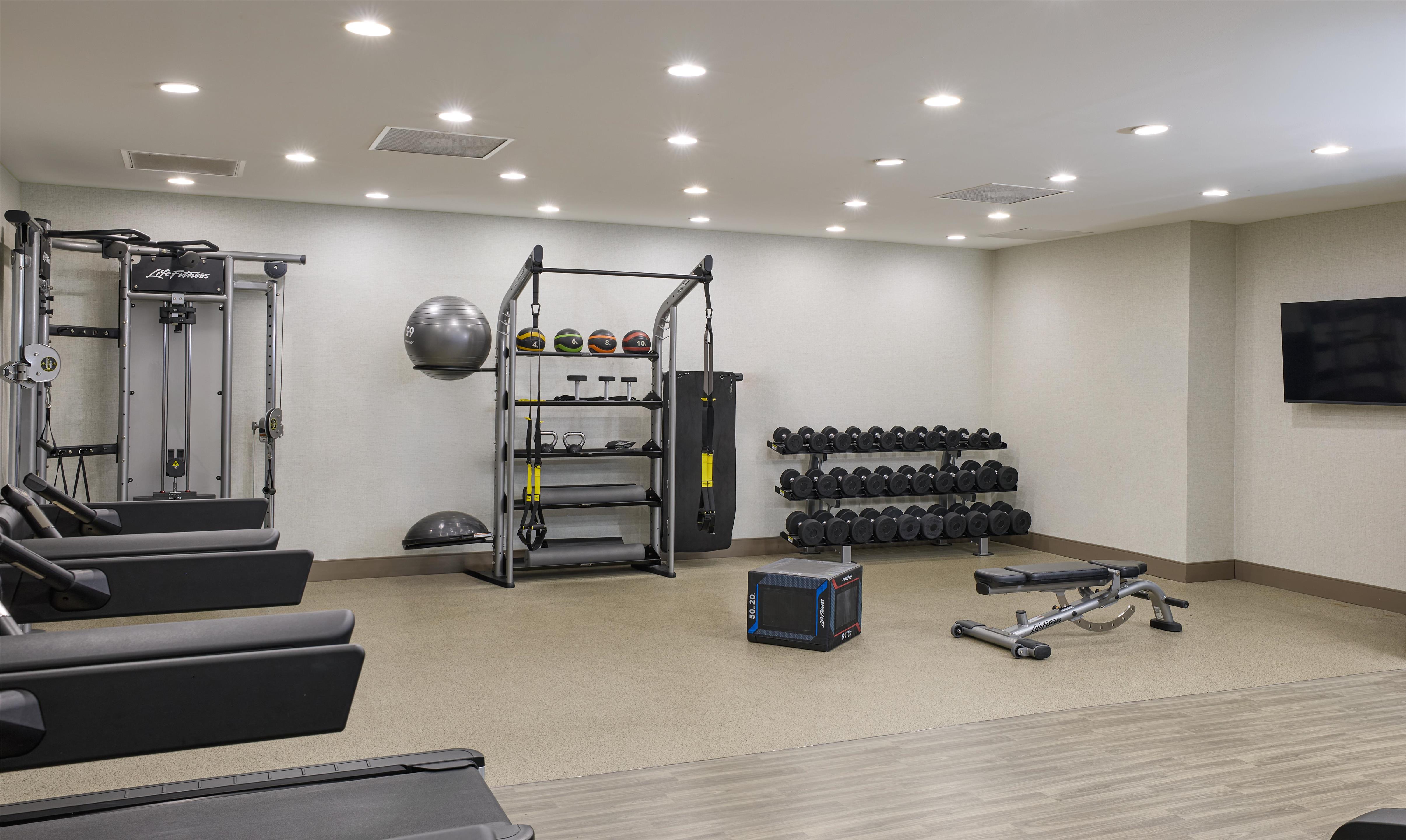Health club fitness center gym | Hilton Beachfront Resort & Spa Hilton Head Island