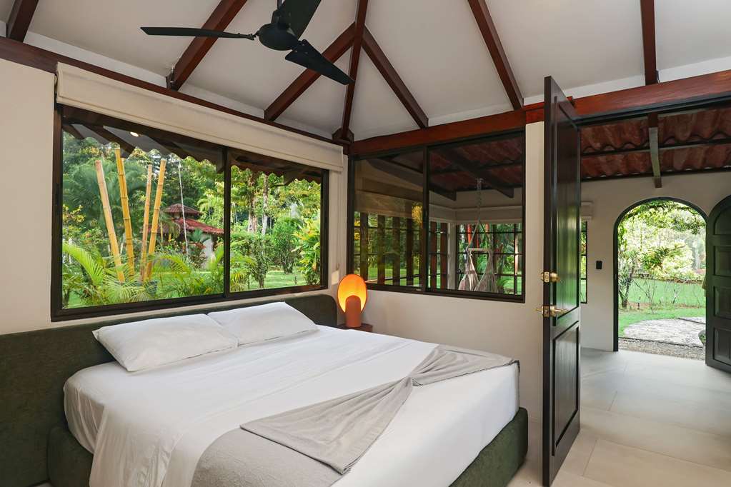 Corcovado Wilderness Lodge-guestroom-Guest Room,Suite,On-Site.jpg