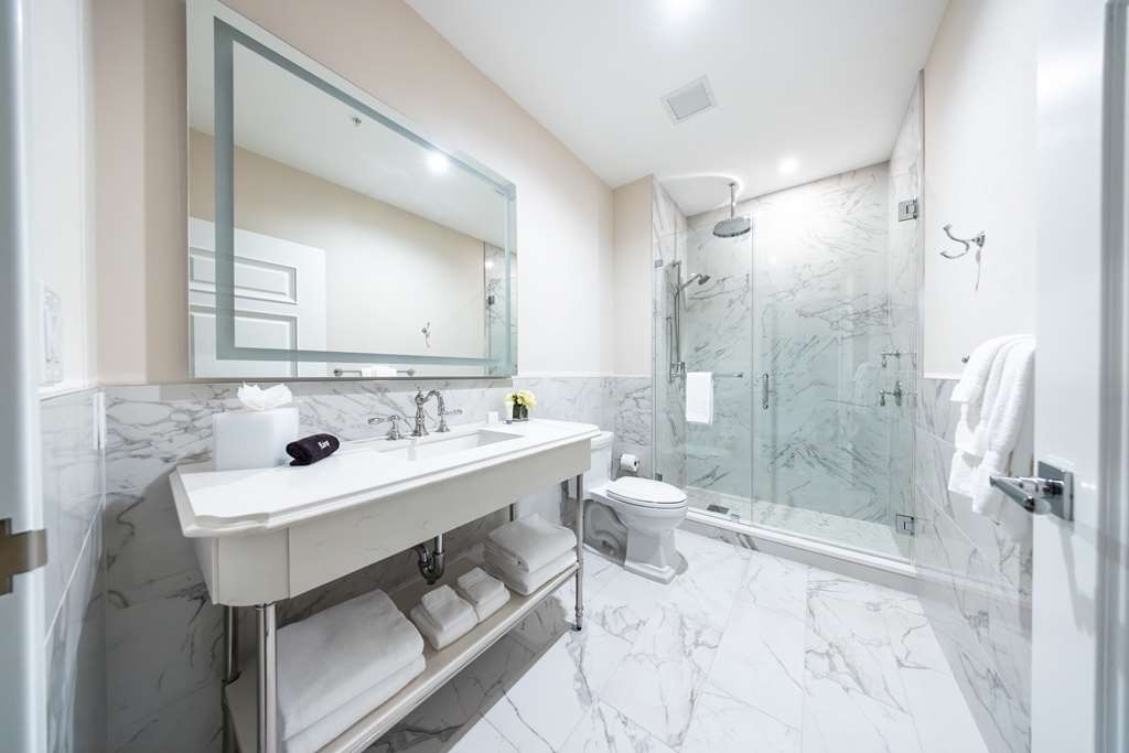 THE RIDING ACADEMY HOTEL-guestroom-Guest Room,Bathroom,Suite,On-Site.jpg