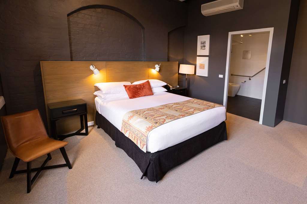 Guest photo