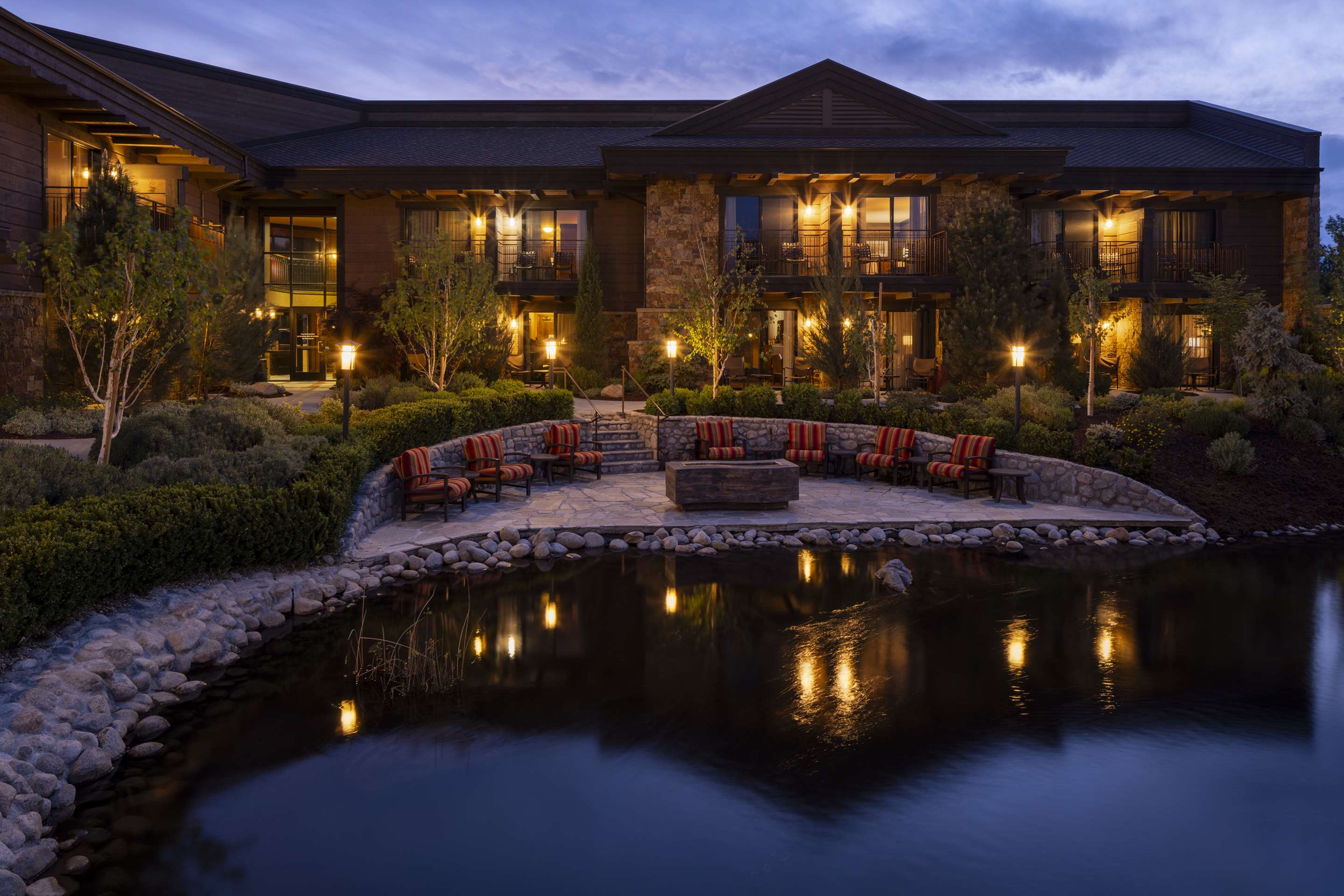 josh cho photography creekside inn | Wayfinder Bishop