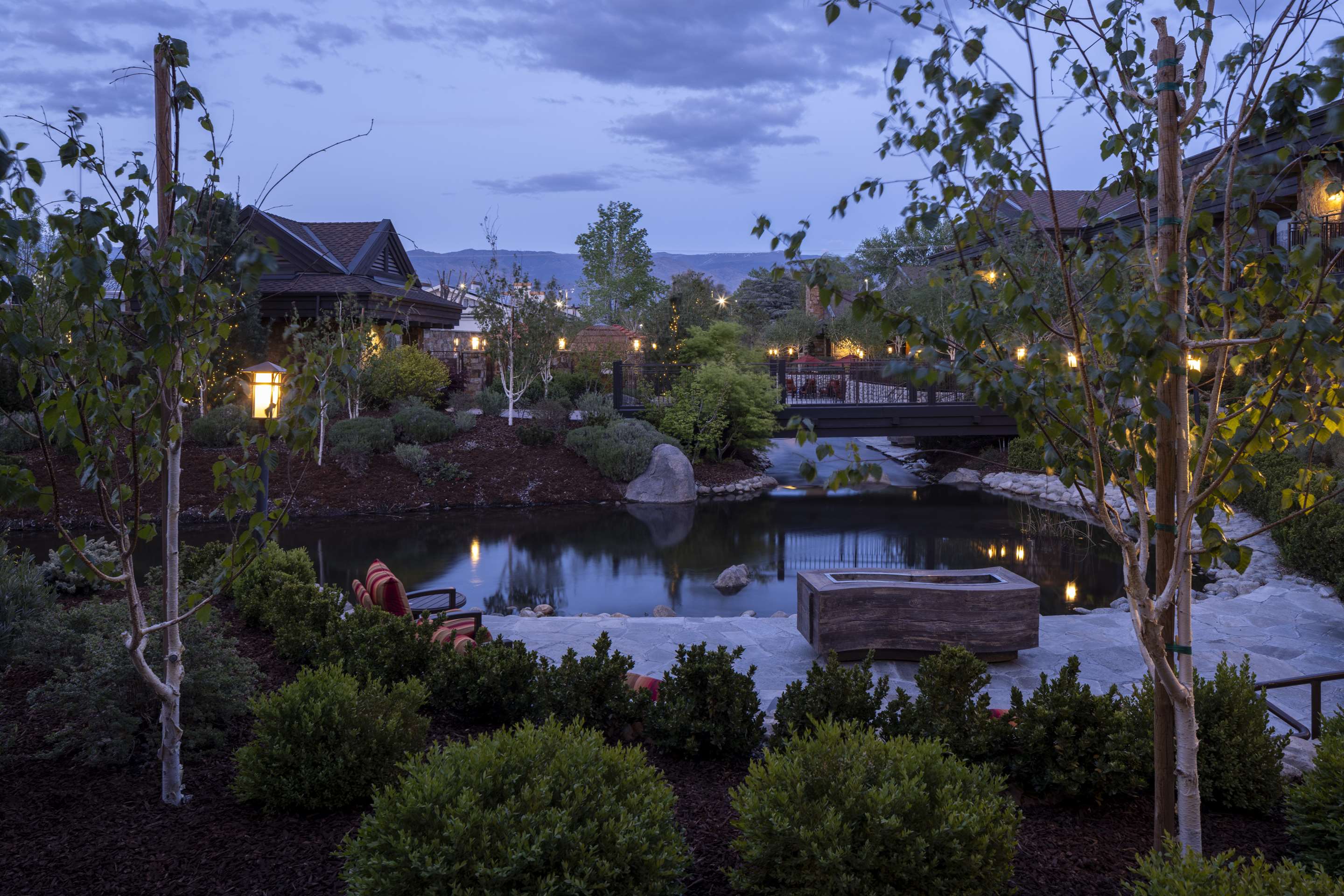 josh cho photography creekside inn | Wayfinder Bishop