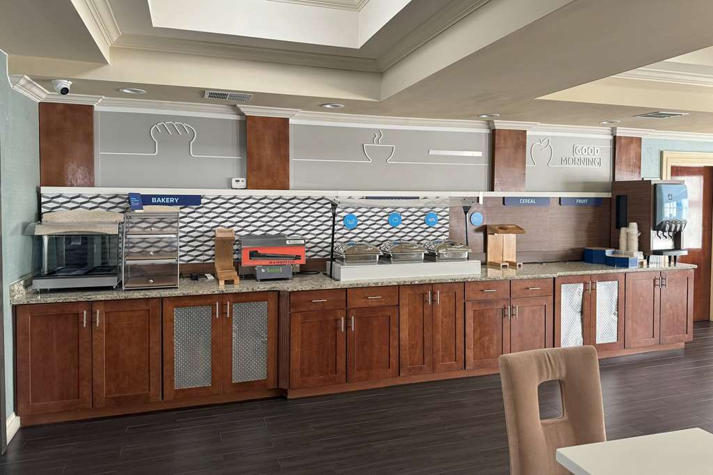 Baymont by Wyndham Bessemer