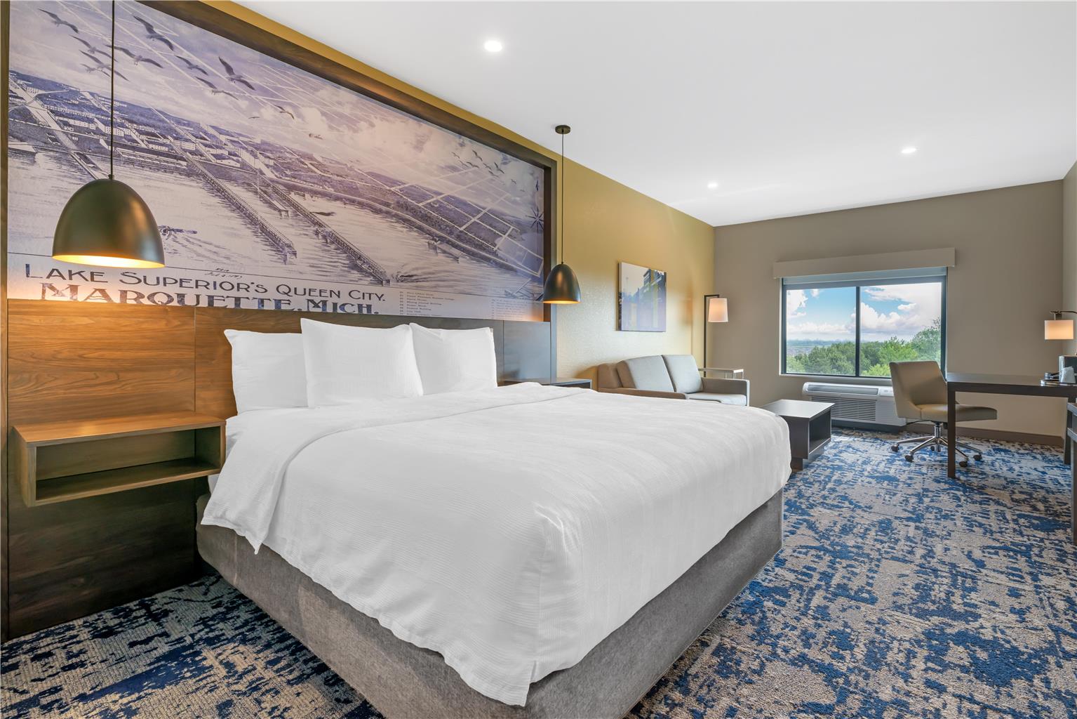 Best Western Plus Marquette Hotel & Suites