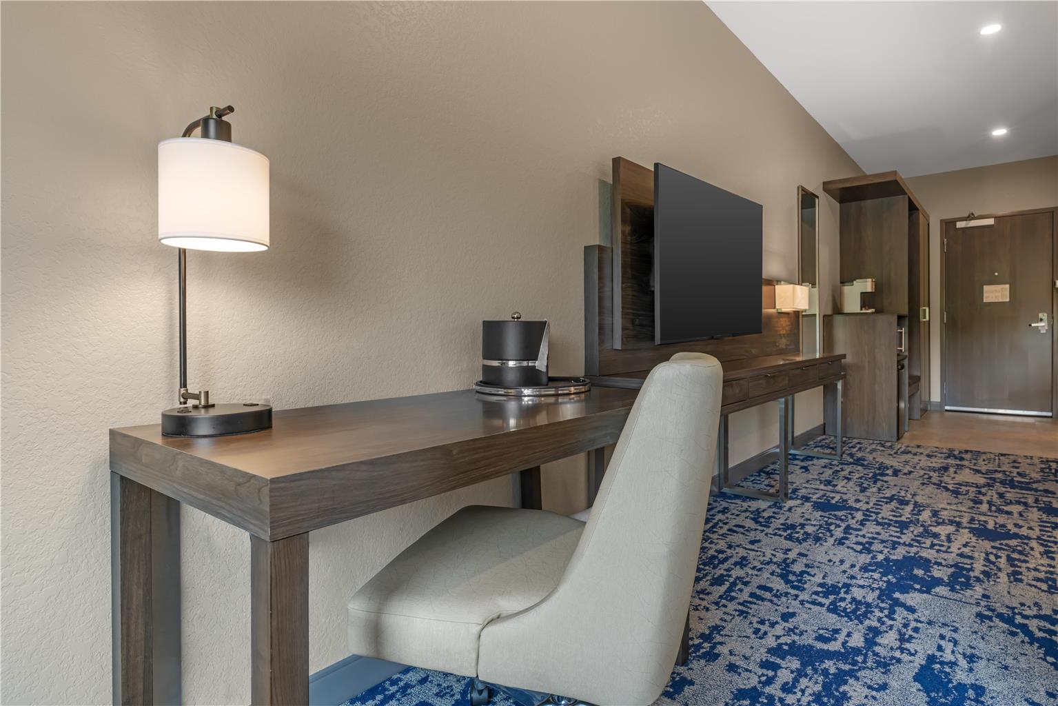 Best Western Plus Marquette Hotel & Suites