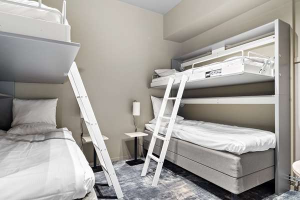 2 Single 1 Single Bunkbed, Non-Smoking, Family Room, No Window In Room, Full Breakfast