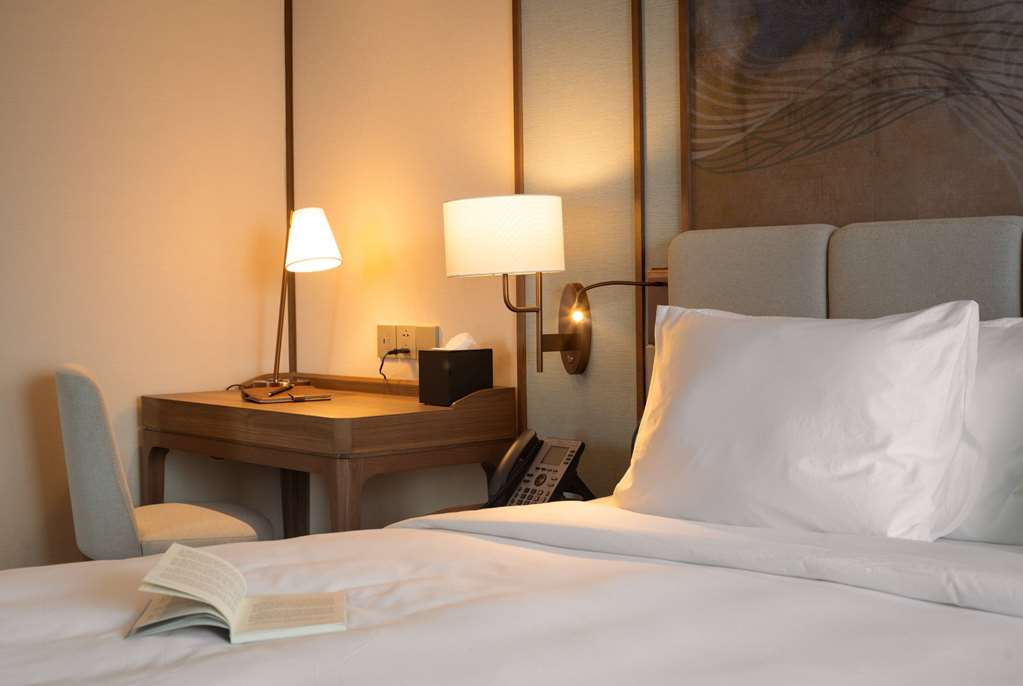 WYNDHAM GARDEN SONASEA VAN DON-guestroom-Guest Room,On-Site.jpg