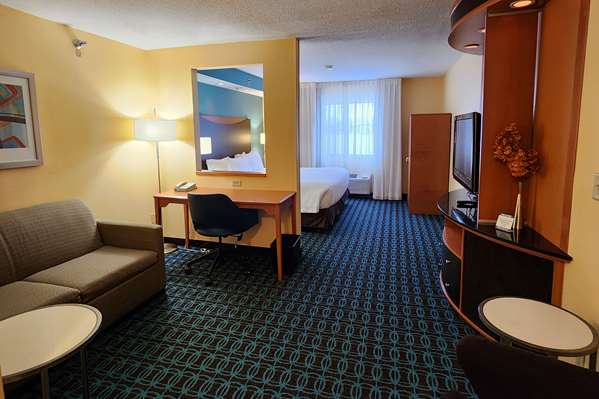 1 King Bed, Studio Suite, Non-Smoking