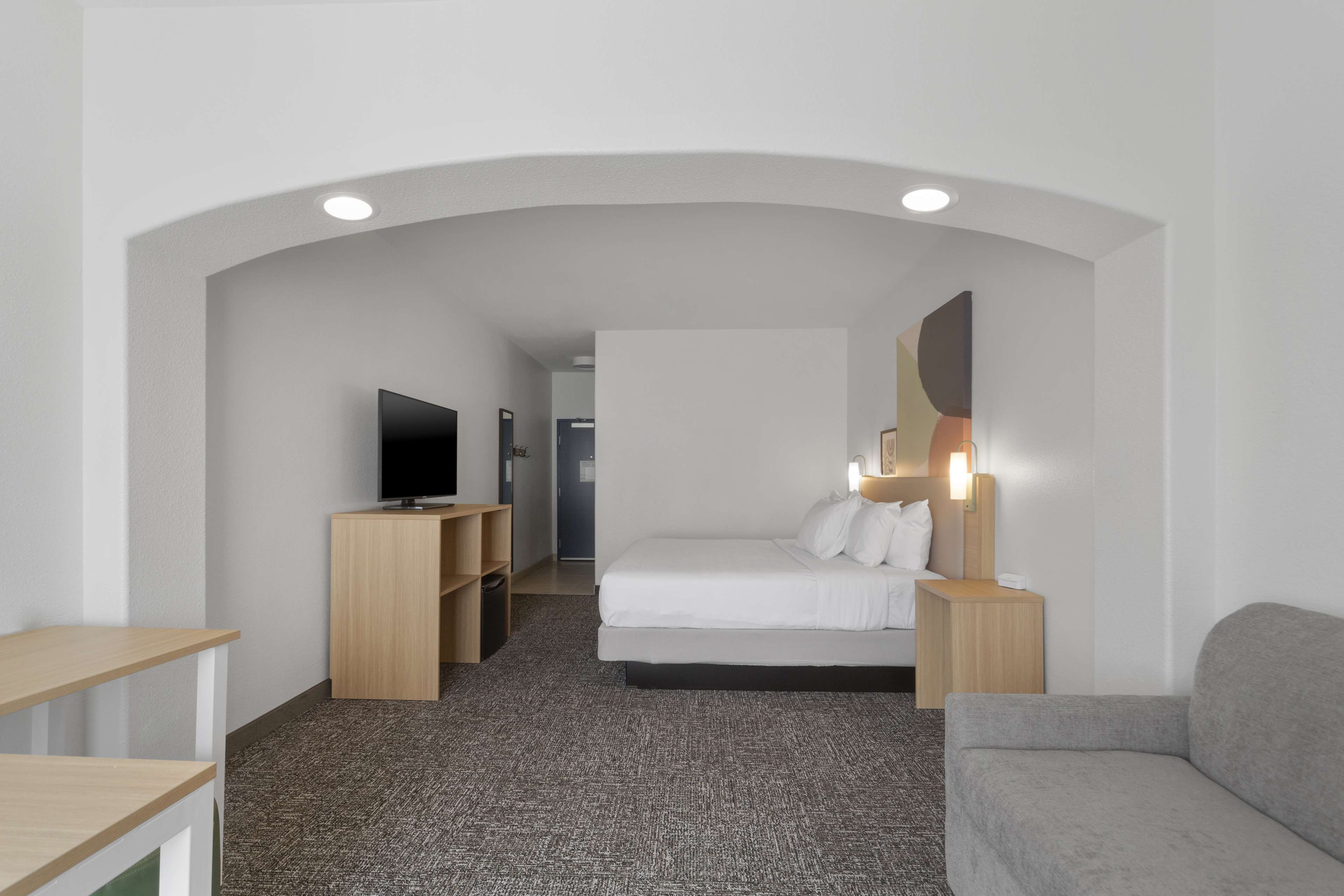 Spark by Hilton San Antonio Dominion Room Type - 1 KING BED WITH SOFA