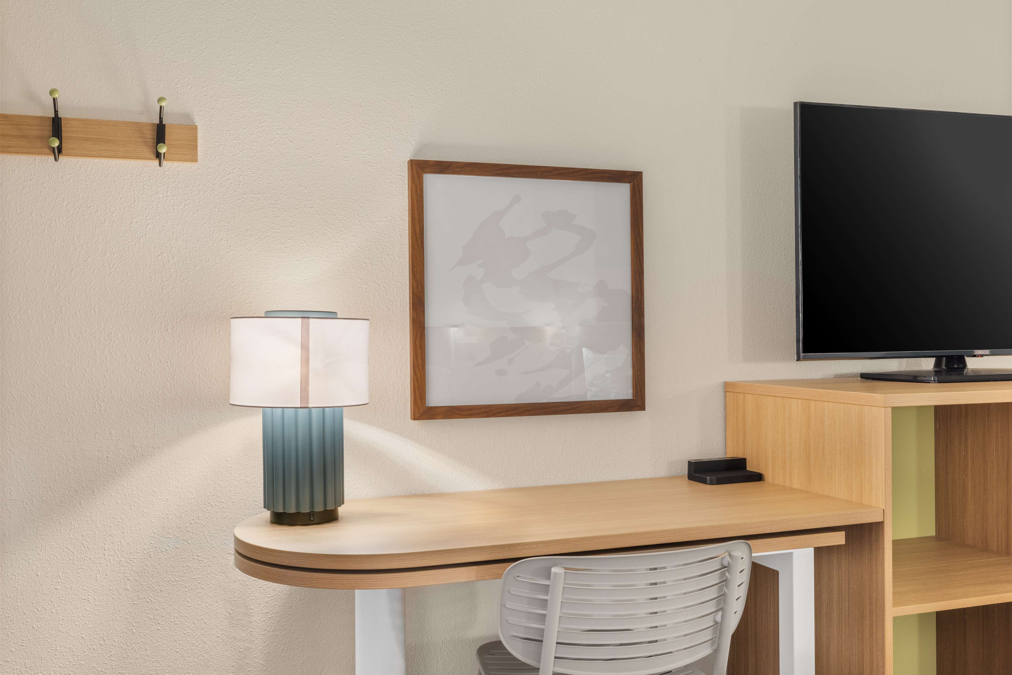 Spark by Hilton Colorado Springs Commerce Center Dr Room Type - 1 KING BED