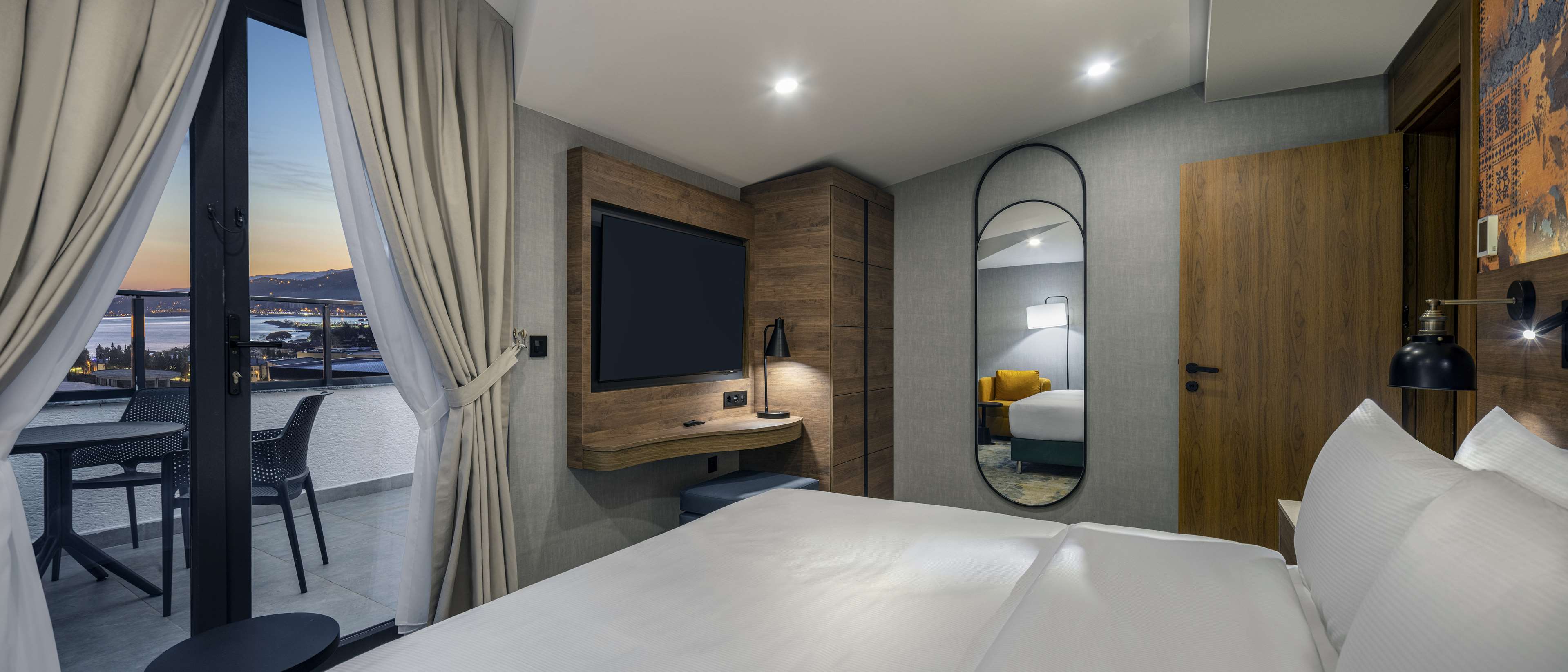DoubleTree by Hilton Suites Trabzon Yomra Room Type - KING THREE BDRM STE SEA VW