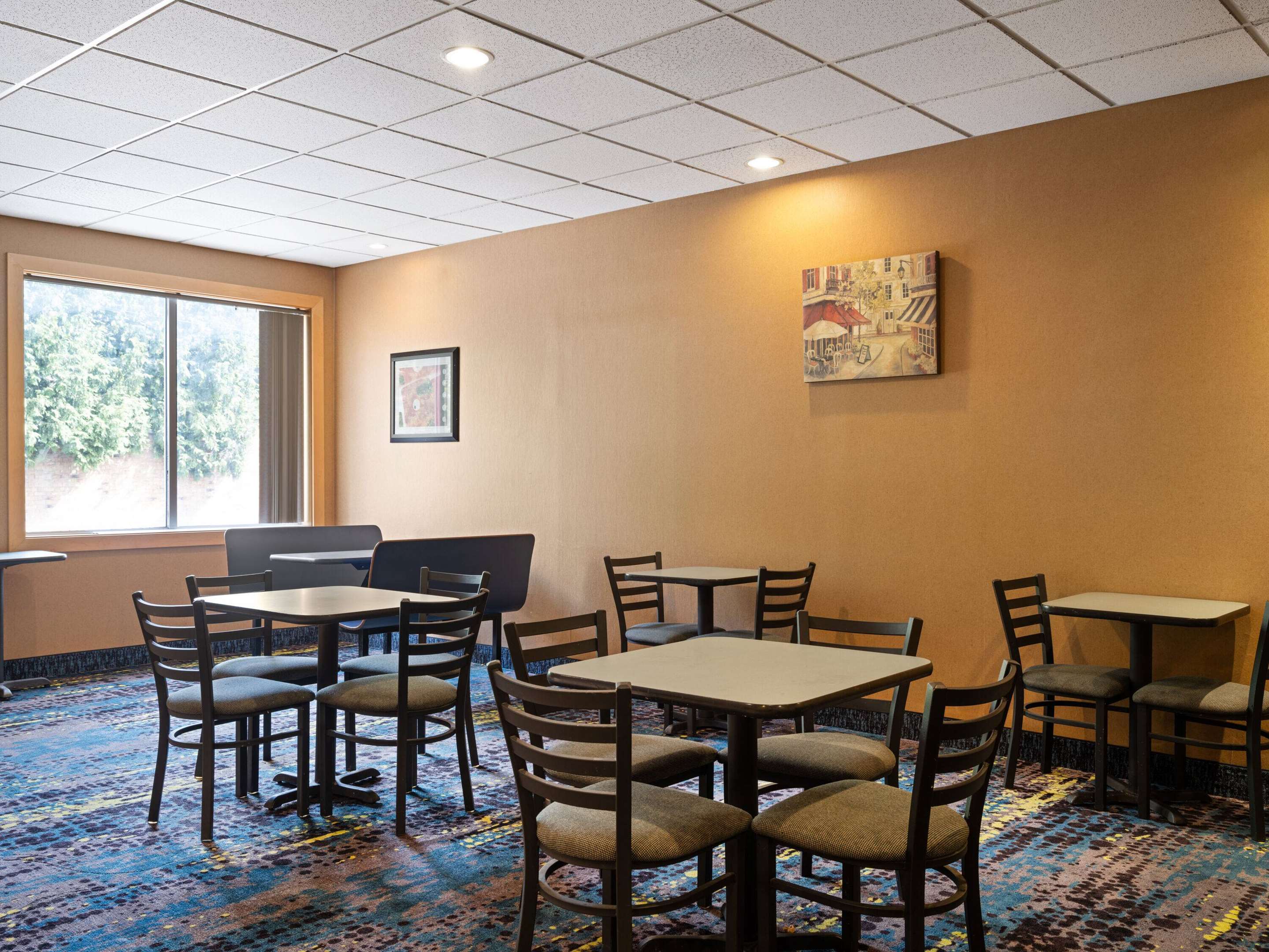 Property amenity | Baymont by Wyndham Indianapolis East