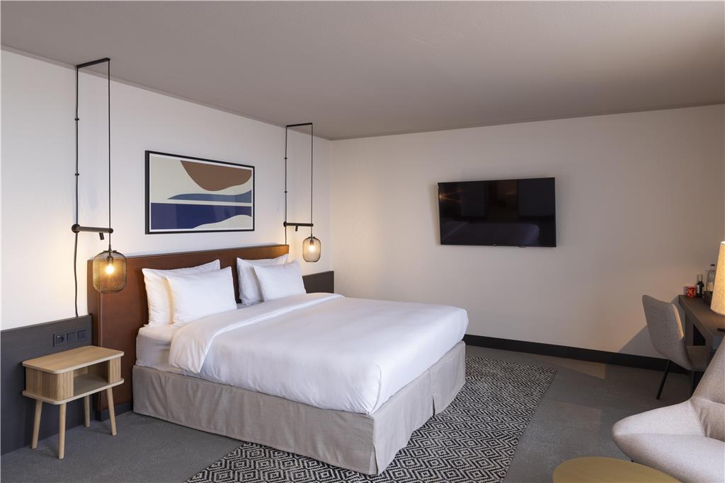 Scandic Nurnberg Central-guestroom-Guest Room,Suite,On-Site.jpg