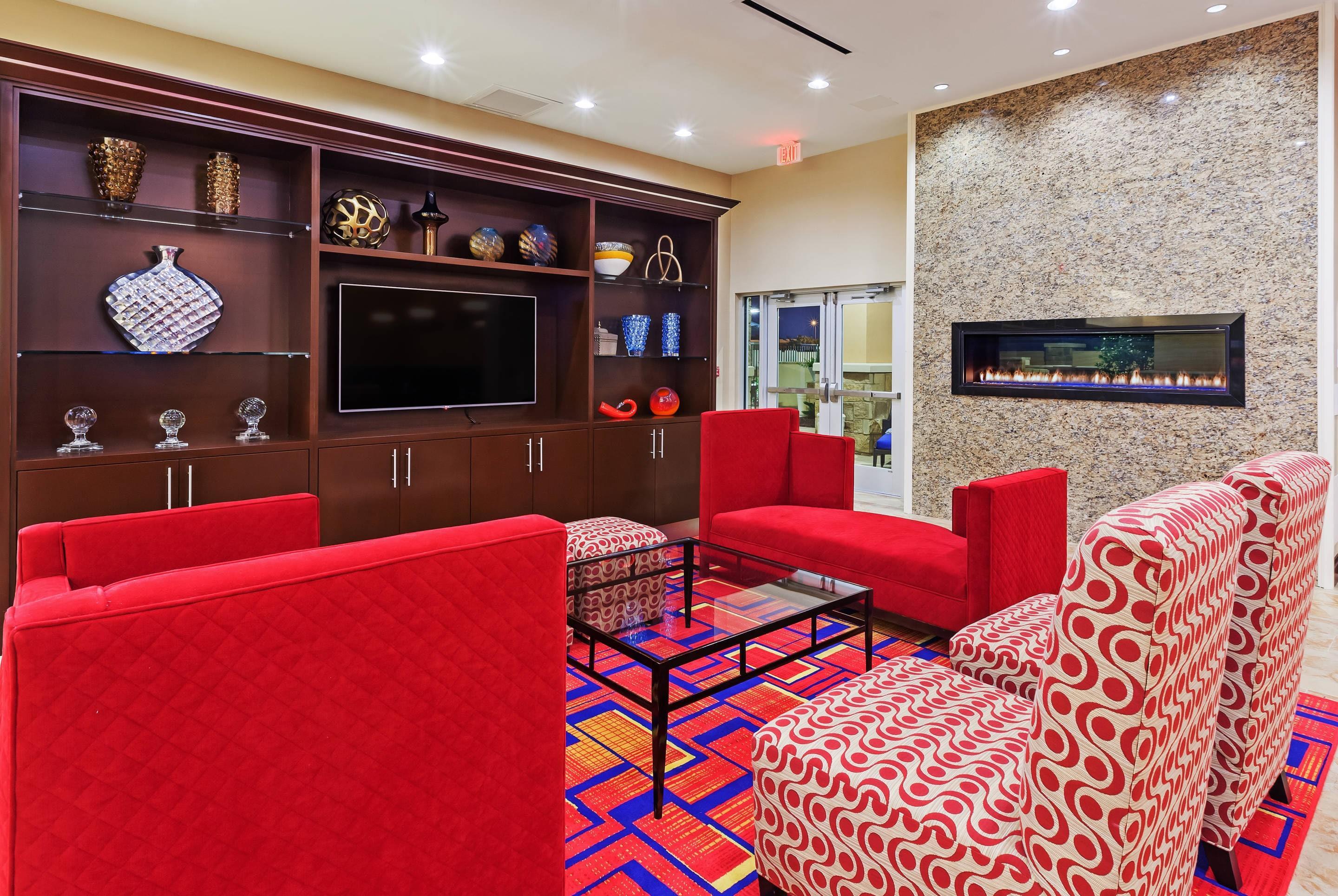 Spacious lobby with sitting area | Clarion Hotel The Colony - Plano West