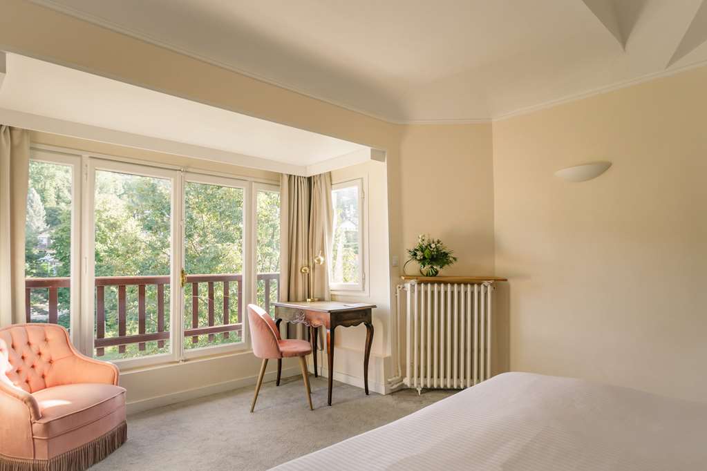 HOTEL LA VERNIAZ-guestroom-Guest Room,On-Site.jpg