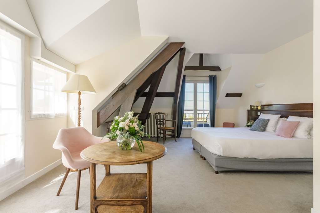 HOTEL LA VERNIAZ-guestroom-Guest Room,Suite,On-Site.jpg