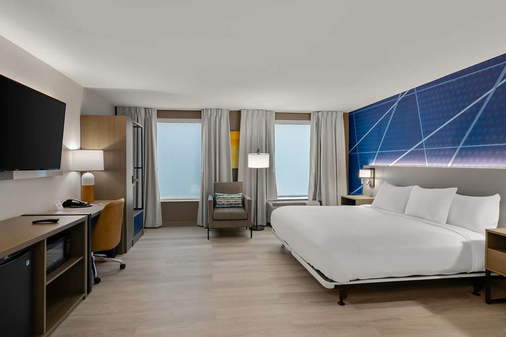 COMFORT INN CONROE-guestroom-Guest Room,On-Site.jpg