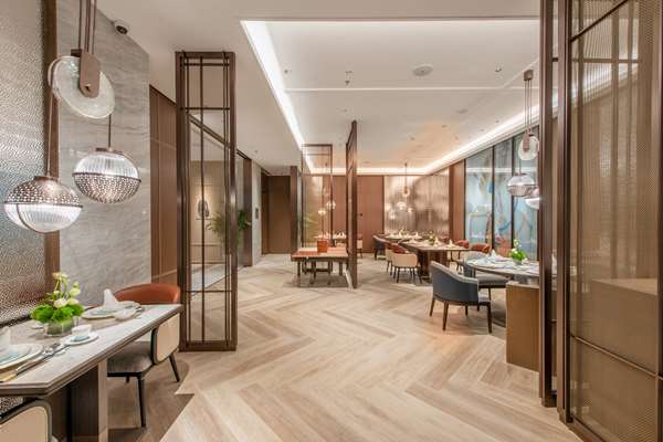 Dining,Dining Area,Restaurant,On-Site