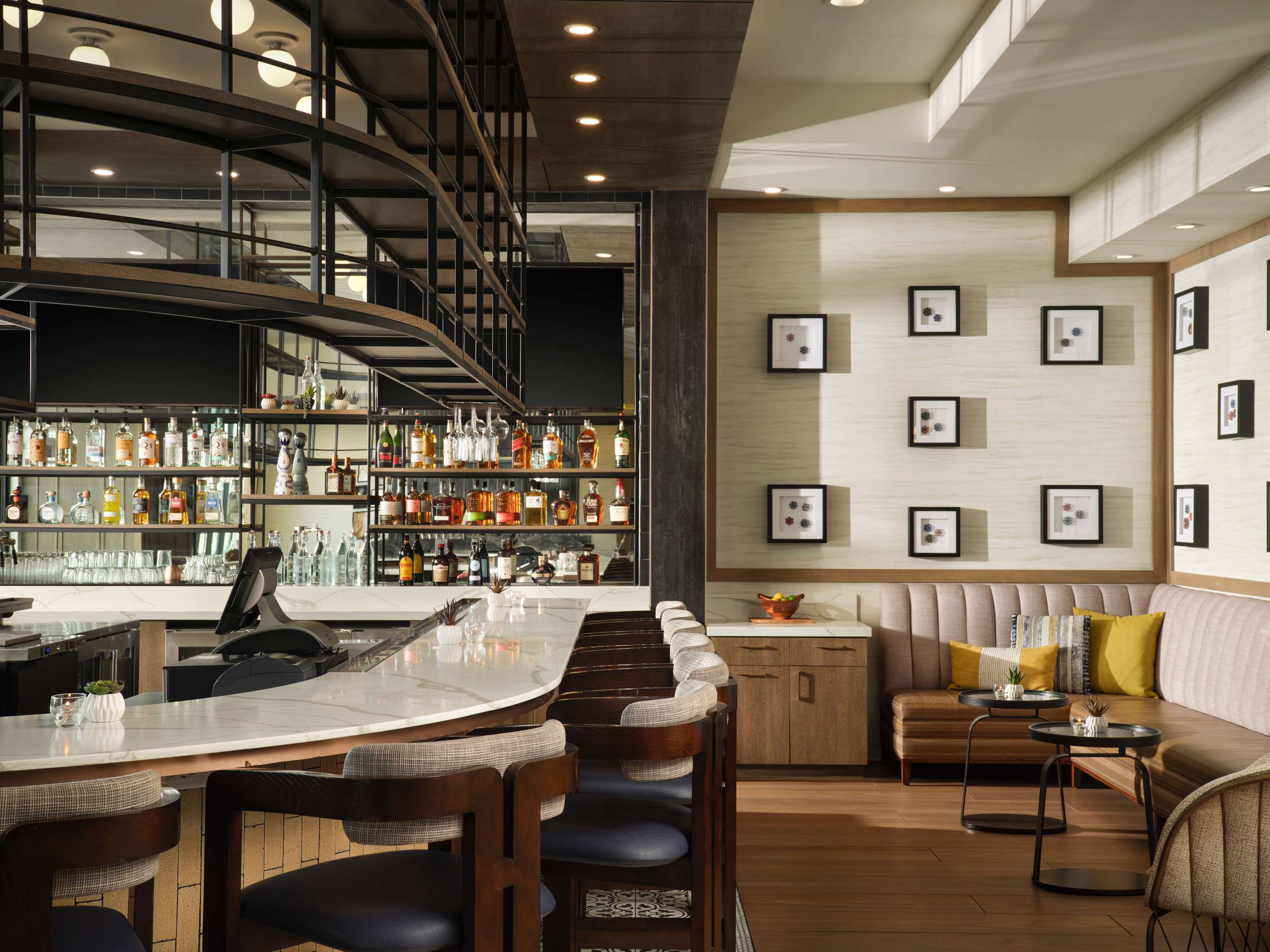 BarLounge | Hotel Centro Sonoma Wine Country, Tapestry Collection Hilton