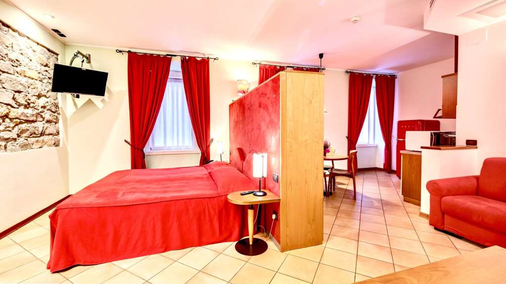 RESIDENCE SAN GIUSTO-guestroom-Guest Room,On-Site.jpg