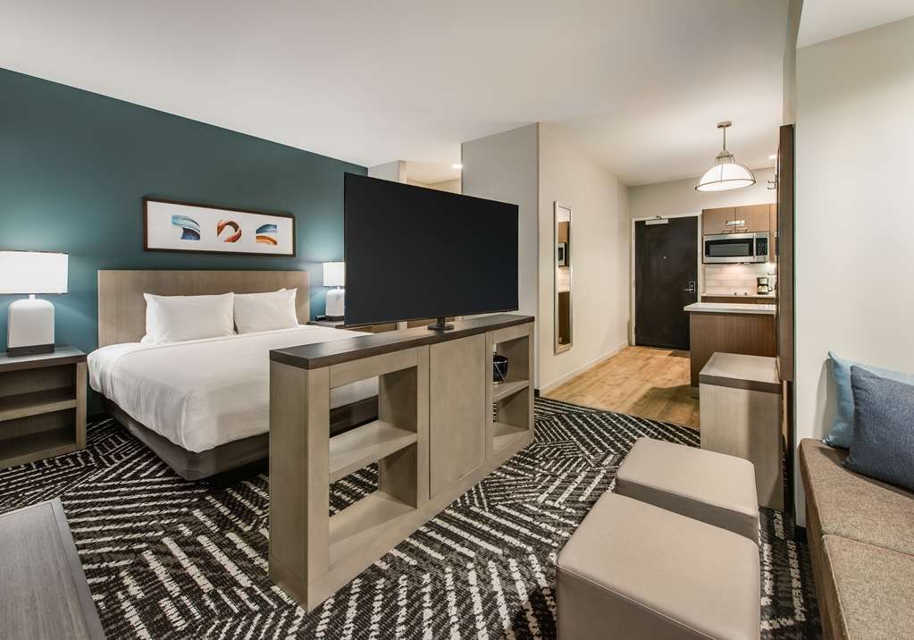 Hyatt House BWI Airport Baltimore - Tap to explore photos