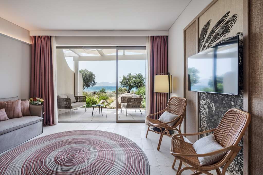 CALA CUNCHEDDI-guestroom-Guest Room,Suite,On-Site.jpg