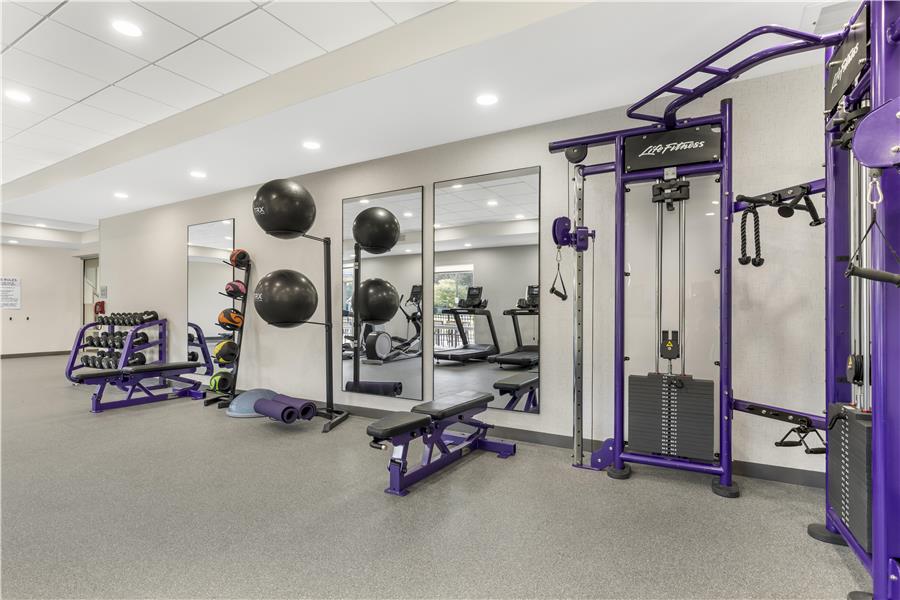 On-Site,Property Amenity,Recreation,Fitness Center