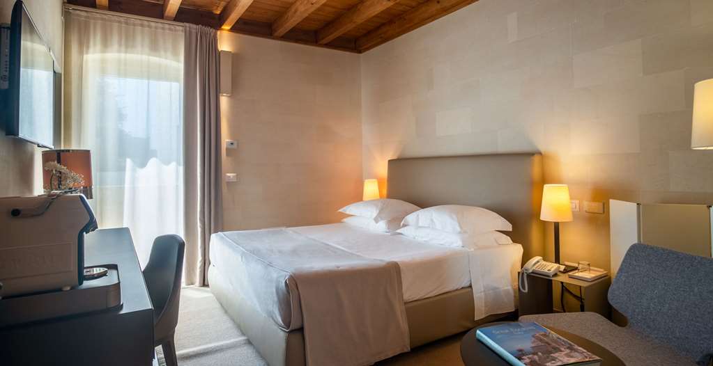 Guest photo
