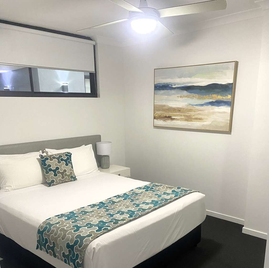 ATRIO APARTMENTS-guestroom-Guest Room,On-Site.jpg