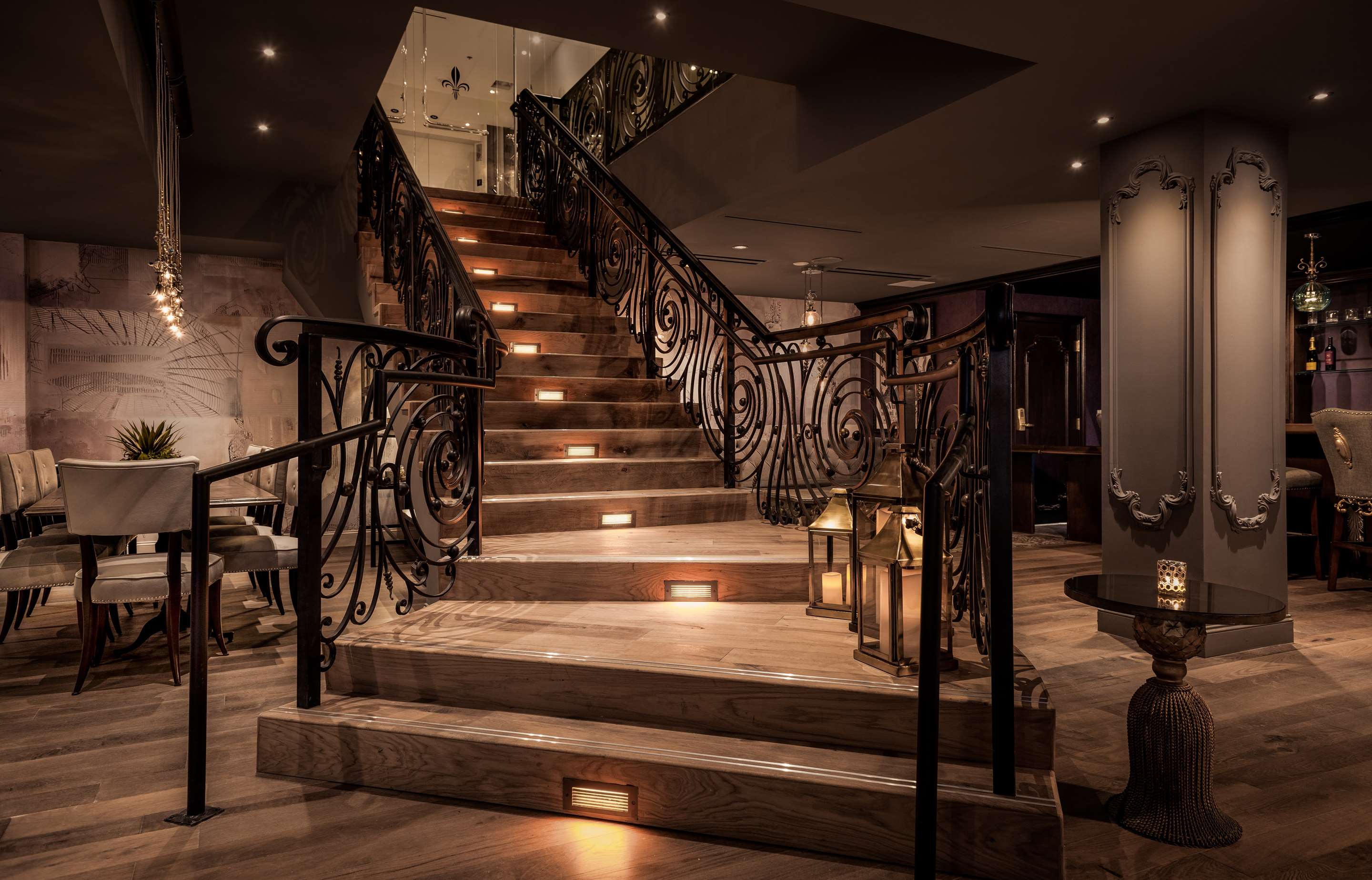 Sophia s Lounge Hotel Entrance | The Ivey's Hotel