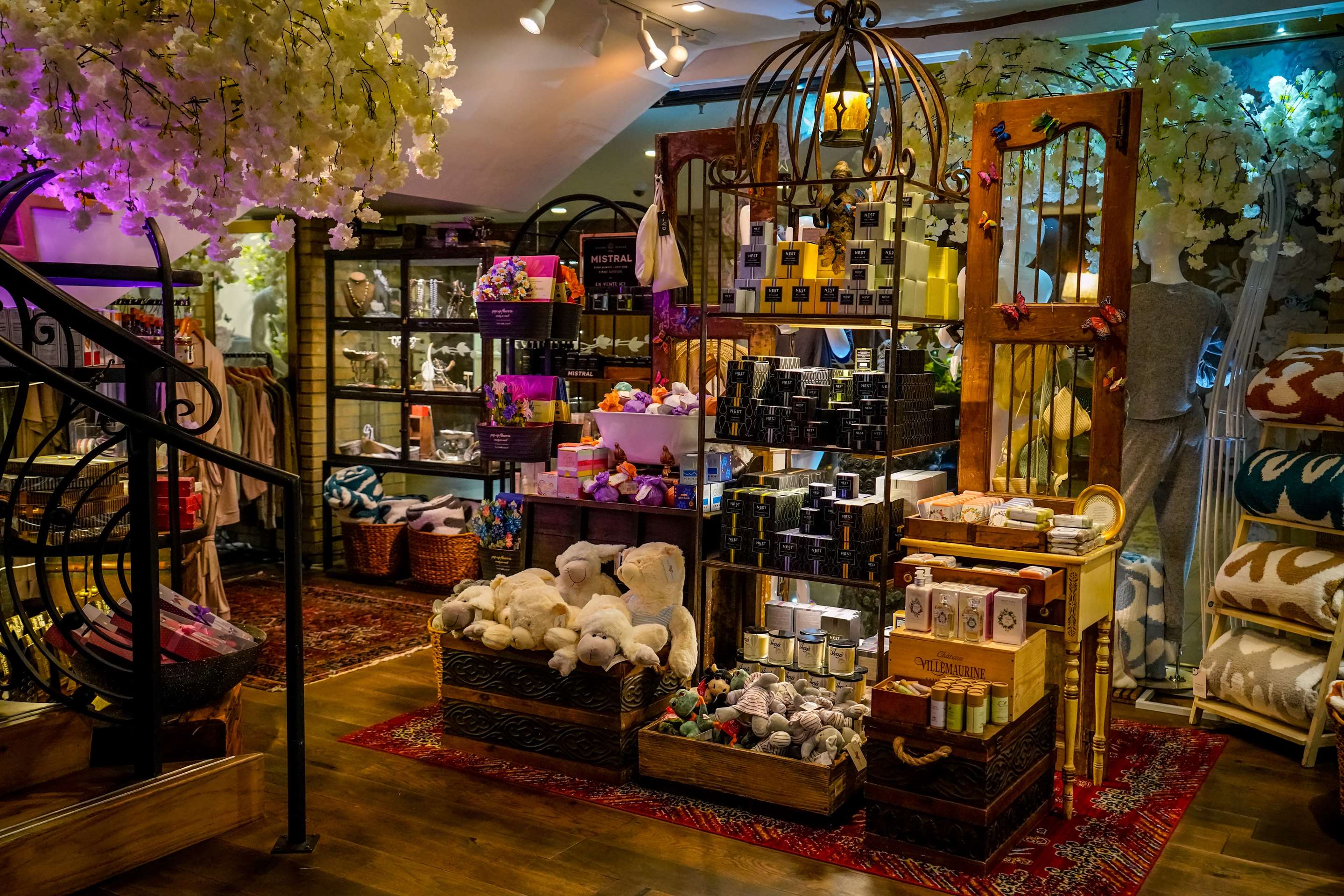 Botique Store | The Ivey's Hotel