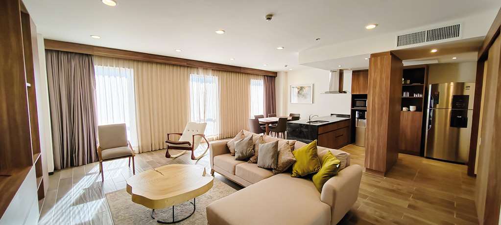FUJITAYA QUERETARO-guestroom-Guest Room,Suite,On-Site.jpg