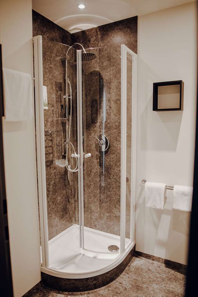 PARKHOTEL BRUNAUER-guestroom-Guest Room,Guest Room Amenity,On-Site.jpg