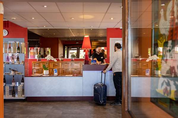 On-Site,Lobby,Reception