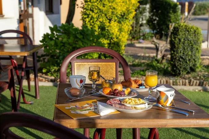 Dining,Dining Area,Breakfast,On-Site