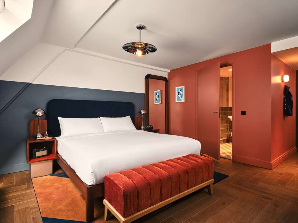 Guest photo