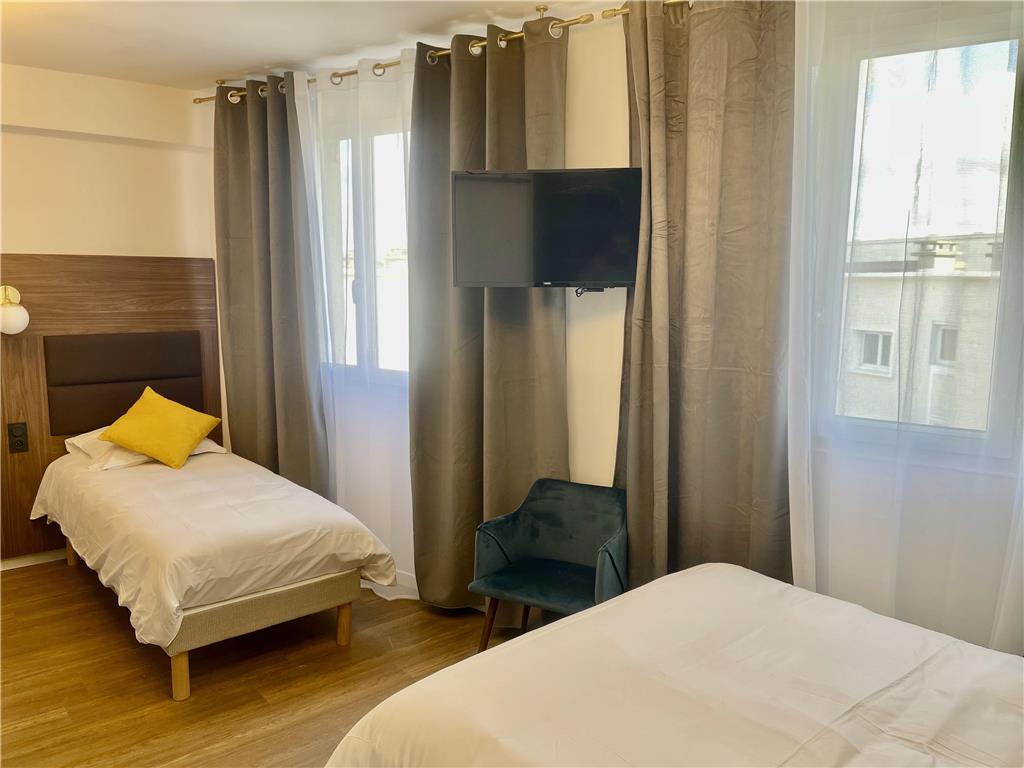 OG LE MARIGNAN LE HAVRE-guestroom-Guest Room,On-Site.jpg