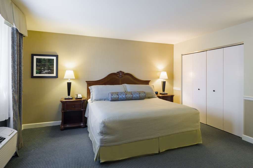 PINE BARN INN-guestroom-Guest Room,On-Site.jpg