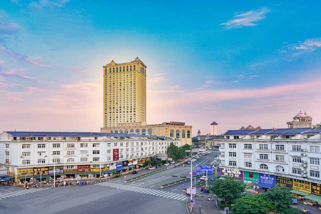 Ramada Plaza by Wyndham City Center