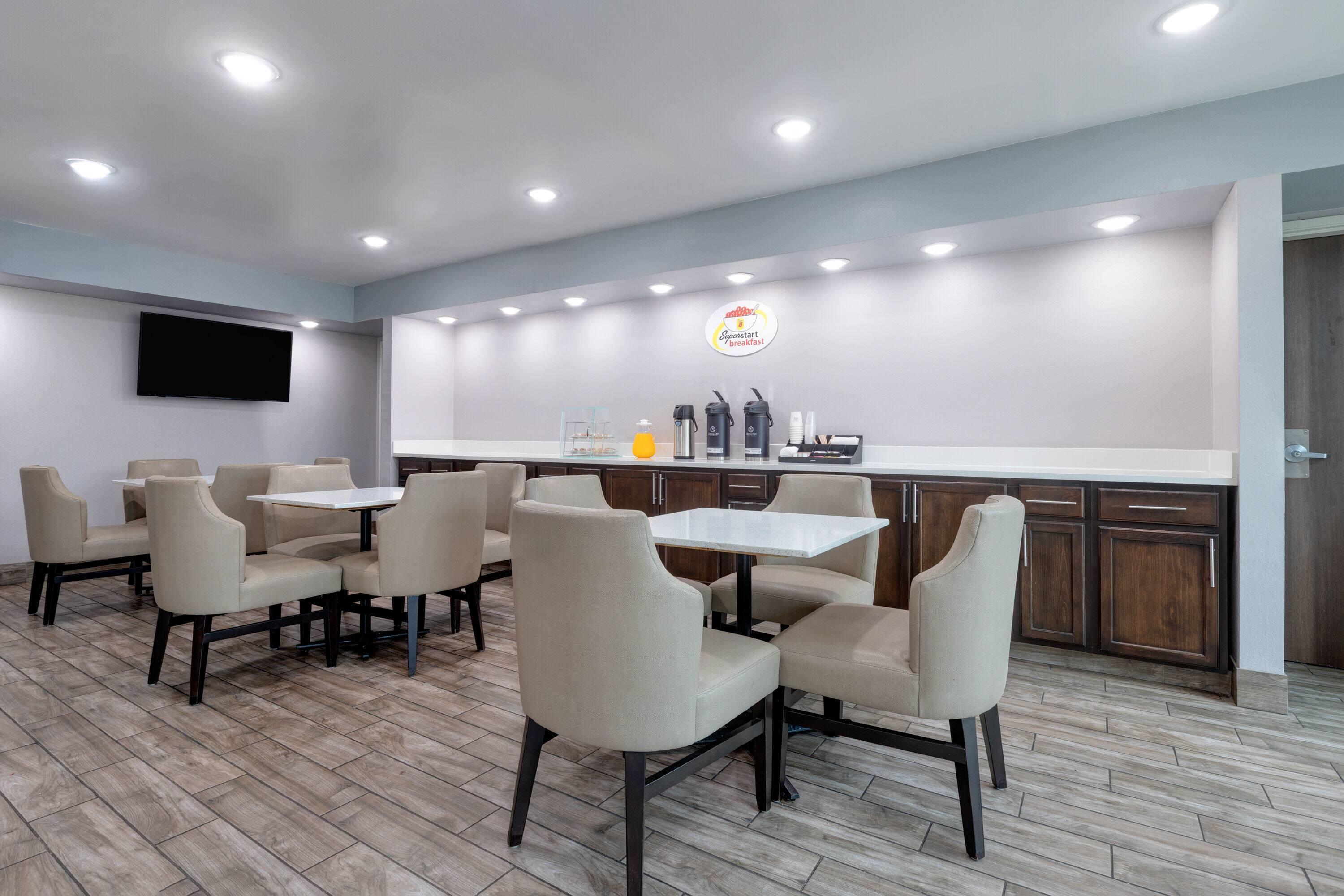 Property amenity | Super 8 by Wyndham Fort Worth Entertainment District